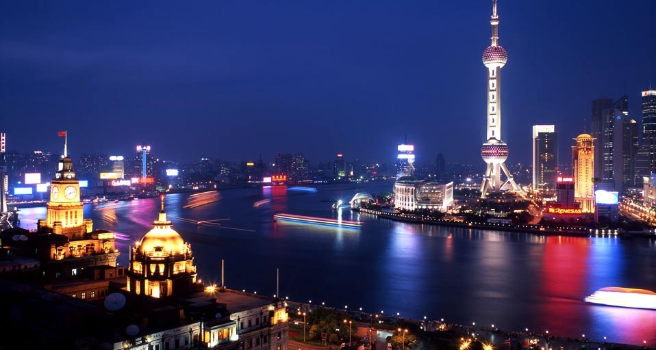 夜幕下的上海华光璀璨(Panorama Stock RF/Photolibrary ©) - 2010/04/28 夜幕下的上海华光璀璨(Panorama Stock RF/Photolibrary ©) - 2010/04/28
