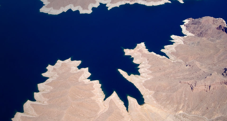 美国密德湖鸟瞰图(Lee Foster/Lonely Planet Images ©) - 2011/09/01 美国密德湖鸟瞰图(Lee Foster/Lonely Planet Images ©) - 2011/09/01