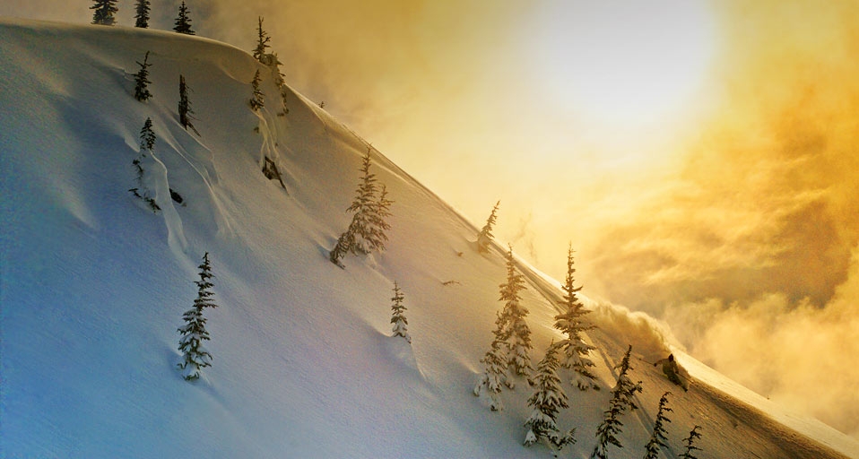 夕阳下的滑雪者(© Felix Rioux/Lonely Planet Images) ©) - 2012/01/20 夕阳下的滑雪者(© Felix Rioux/Lonely Planet Images) ©) - 2012/01/20