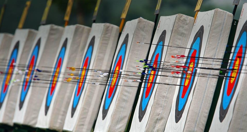 2008年8月6日,北京奥运会奥林匹克公园射箭训练场的箭靶(© Michael Steele/Getty Images) ©) - 2012/08/24 2008年8月6日,北京奥运会奥林匹克公园射箭训练场的箭靶(© Michael Steele/Getty Images) ©) - 2012/08/24