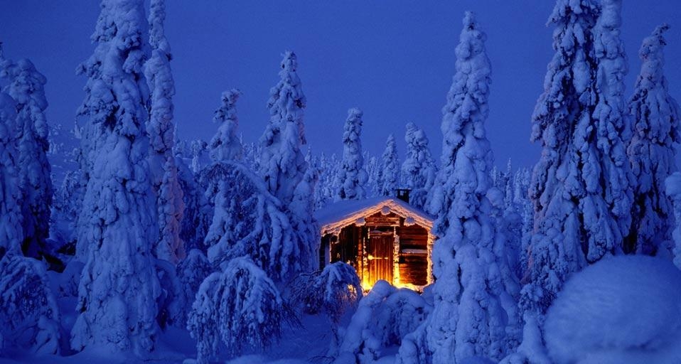 芬兰的国家公园,云杉森林里的小木屋(© Jan Tove Johansson/Getty Images) ©) - 2012/12/24 芬兰的国家公园,云杉森林里的小木屋(© Jan Tove Johansson/Getty Images) ©) - 2012/12/24