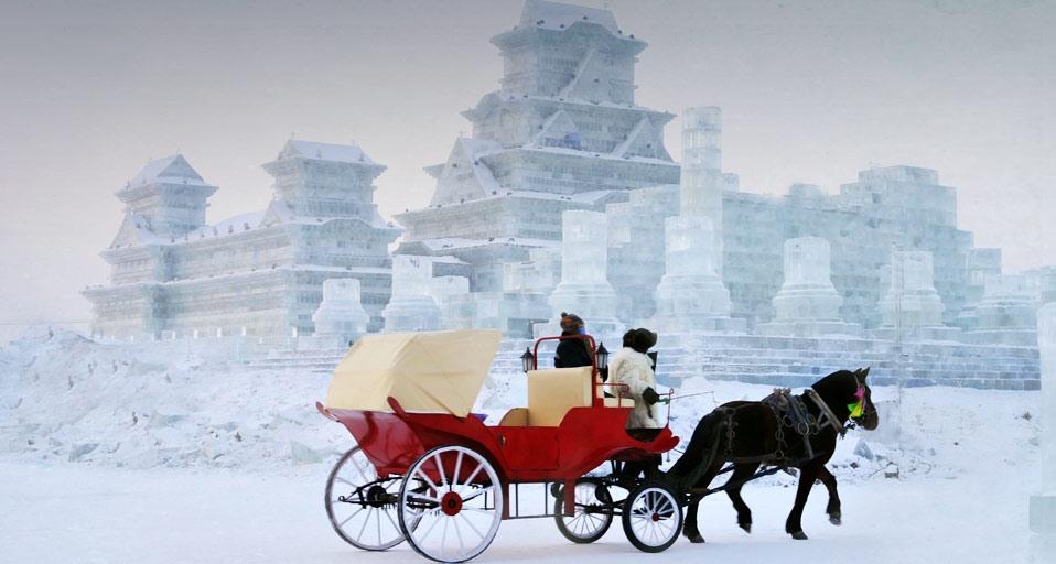 冰城哈尔滨的游览马车(© Victoria Boland Photography/Getty Images) ©) - 2013/01/04 冰城哈尔滨的游览马车(© Victoria Boland Photography/Getty Images) ©) - 2013/01/04