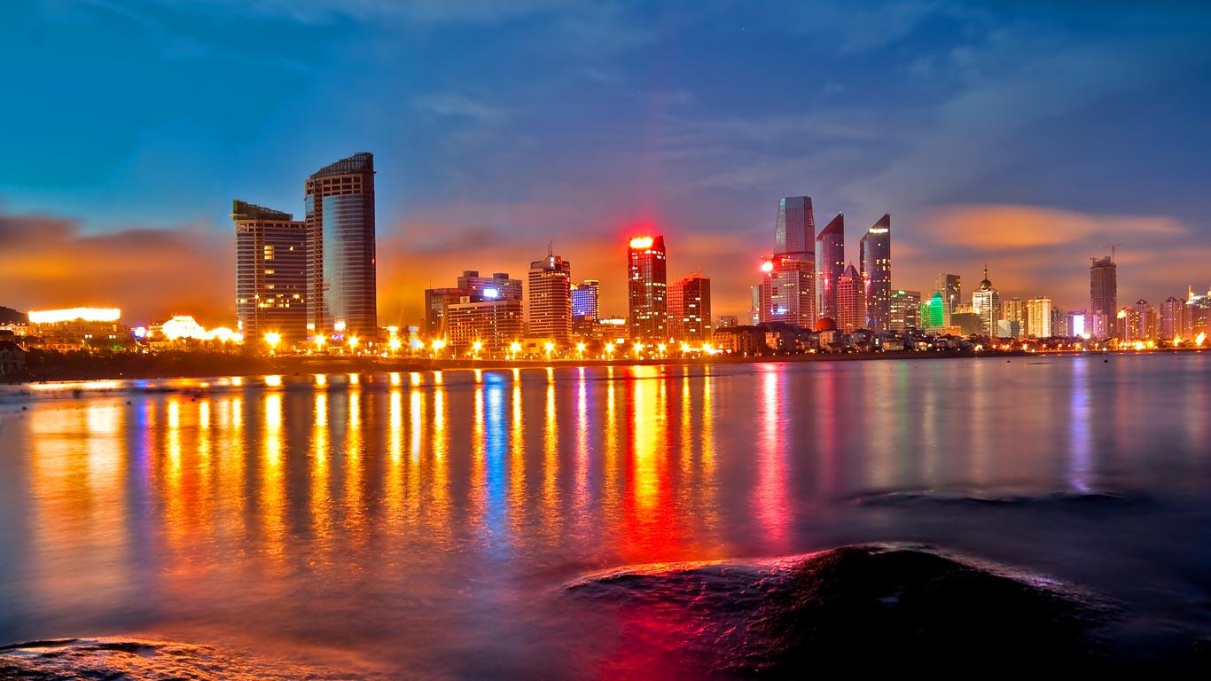 青岛浮山湾夜景(© Ma Sai/Flickr/Getty Images) - 2013/07/16 青岛浮山湾夜景(© Ma Sai/Flickr/Getty Images) - 2013/07/16