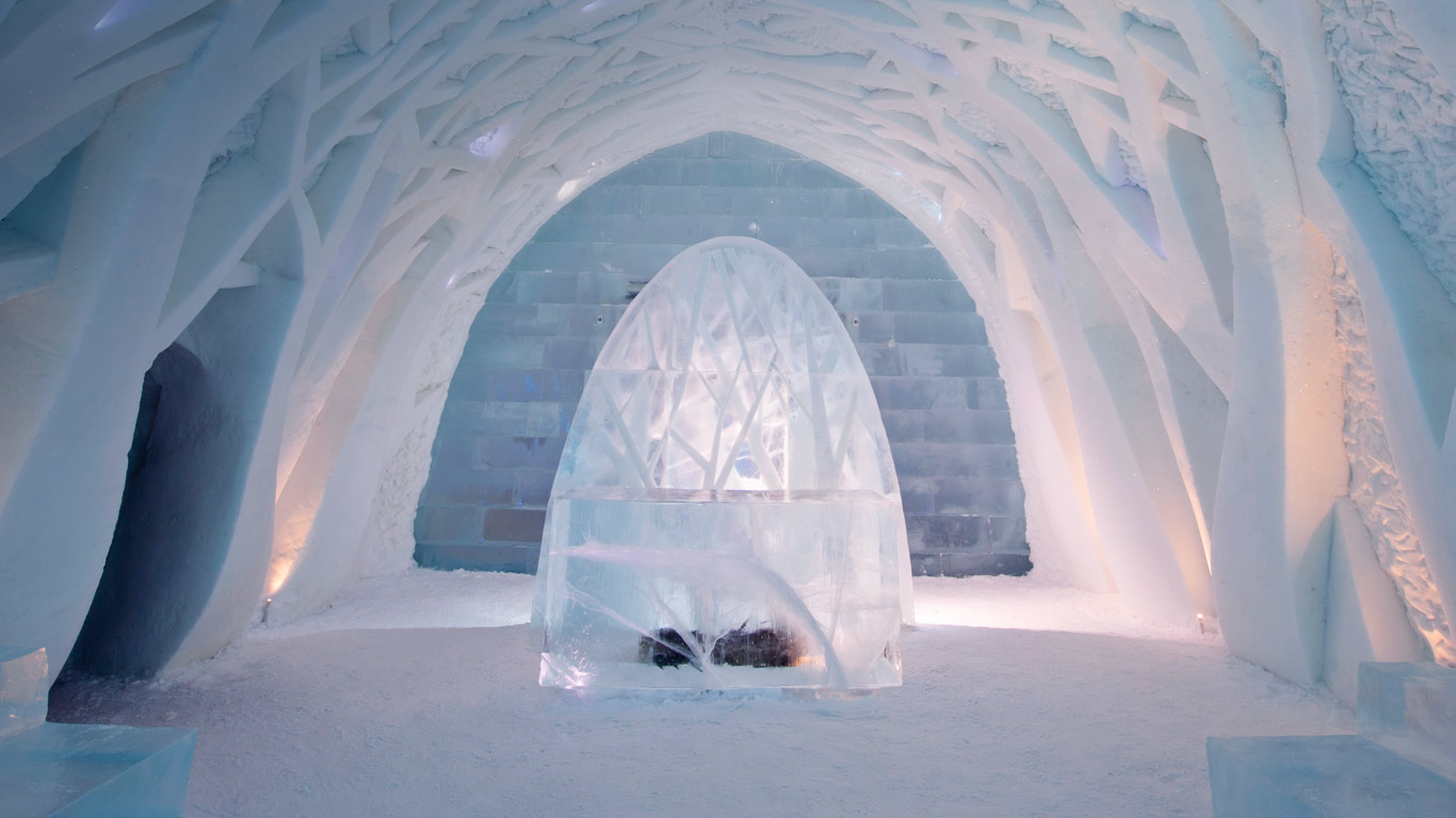 瑞典基律纳,冰旅馆的大堂(© David Clapp/Getty Images) - 2014/01/08 瑞典基律纳,冰旅馆的大堂(© David Clapp/Getty Images) - 2014/01/08