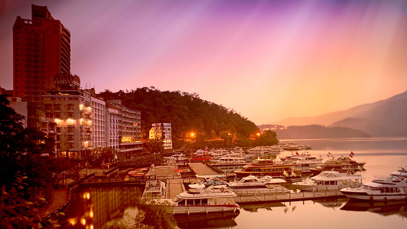 台湾,日月潭(© Nicholas Han/Alamy) - 2014/05/13 台湾,日月潭(© Nicholas Han/Alamy) - 2014/05/13