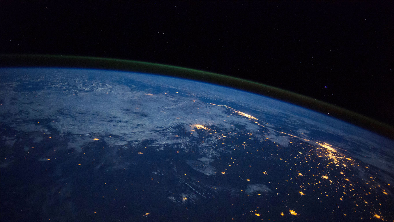 从国际空间站所看到的里约热内卢和圣保罗(© Reid Wiseman/NASA) - 2014/07/05 从国际空间站所看到的里约热内卢和圣保罗(© Reid Wiseman/NASA) - 2014/07/05