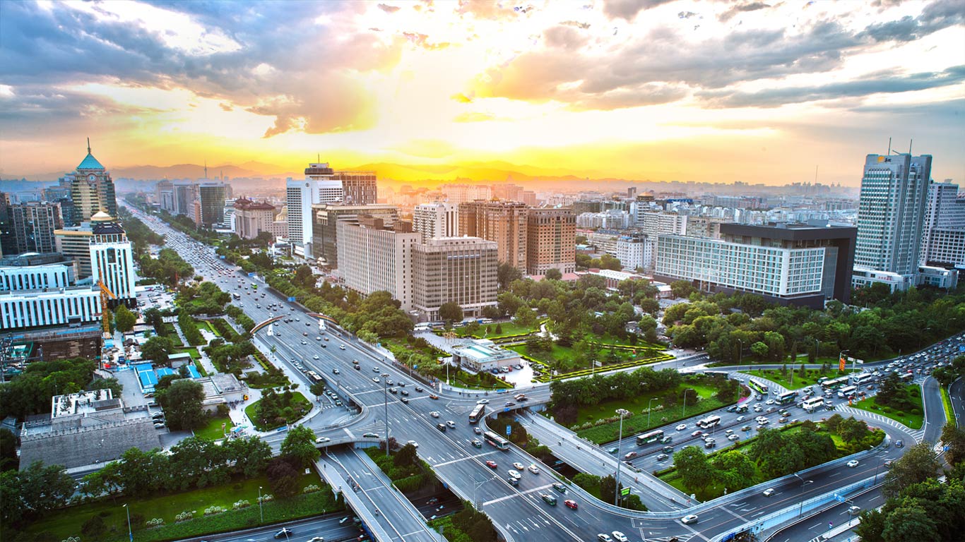 俯瞰北京长安街(© View Stock/Getty Images) - 2014/09/09 俯瞰北京长安街(© View Stock/Getty Images) - 2014/09/09
