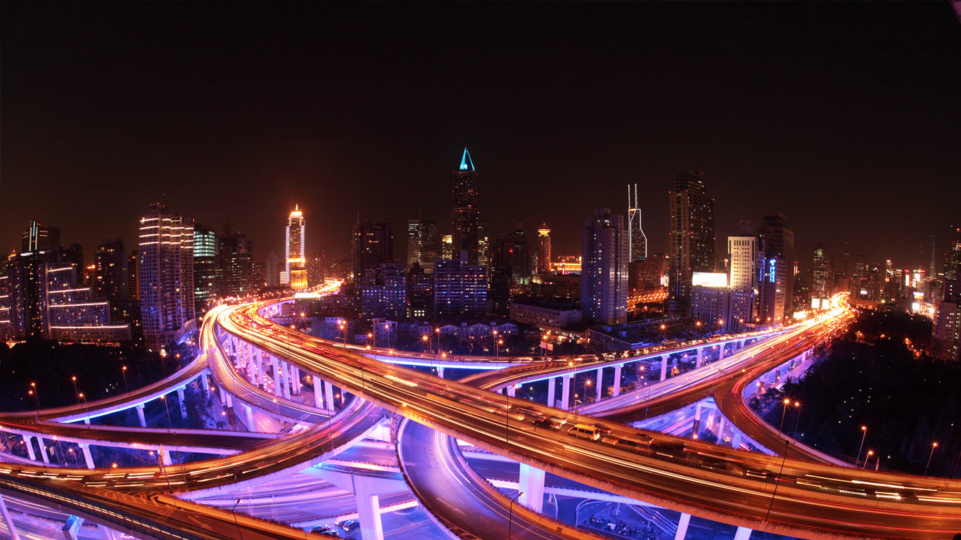 上海夜景,天际线与立交桥(© Kevin Lee/Getty Images) - 2014/12/19 上海夜景,天际线与立交桥(© Kevin Lee/Getty Images) - 2014/12/19