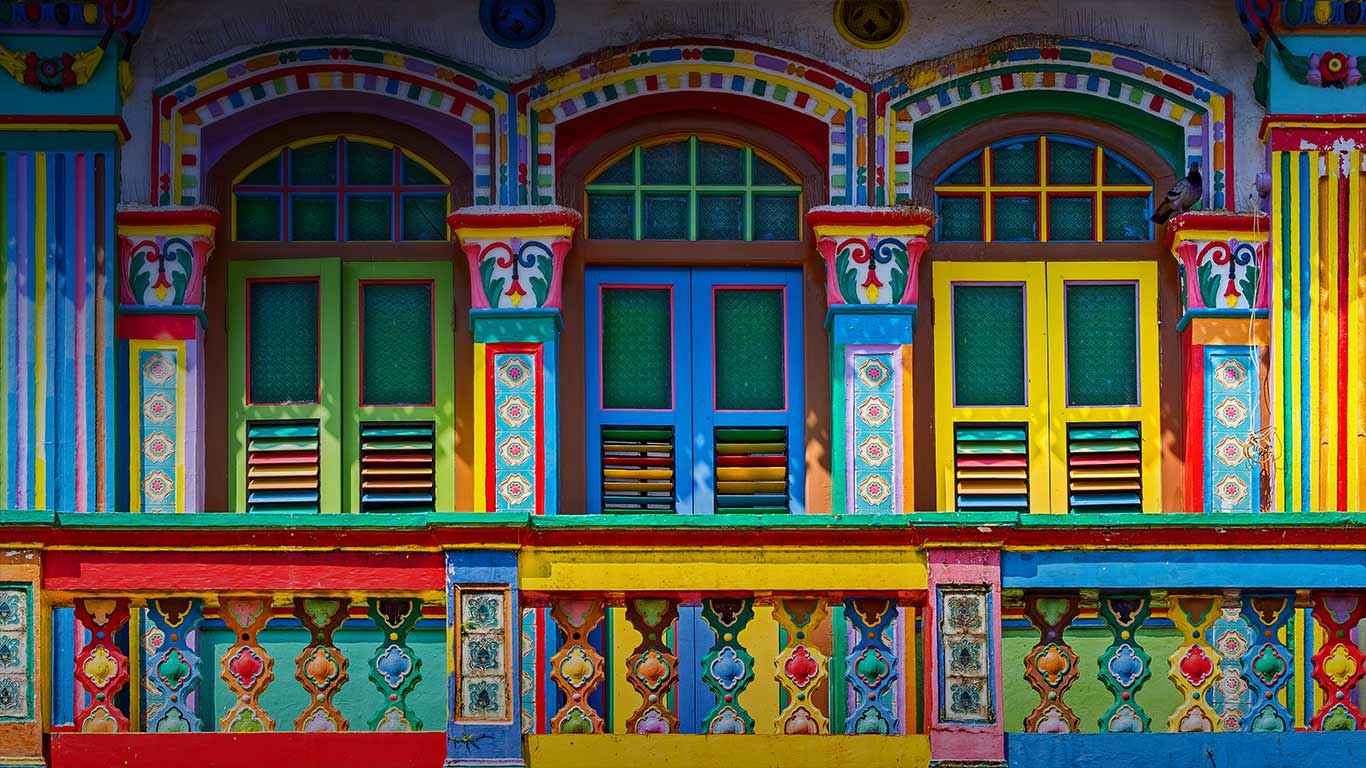 新加坡,小印度,一栋建筑的彩色立面(© Blue Sky Studio/Shutterstock) - 2015/10/02 新加坡,小印度,一栋建筑的彩色立面(© Blue Sky Studio/Shutterstock) - 2015/10/02