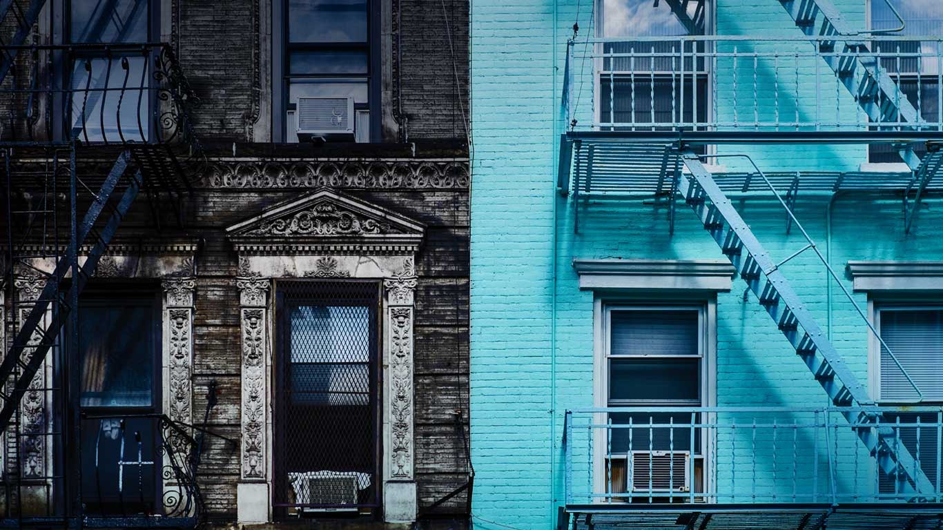 纽约,曼哈顿,第一大道上的建筑外墙 (© Johnér/Offset) - 2016/03/06 纽约,曼哈顿,第一大道上的建筑外墙 (© Johnér/Offset) - 2016/03/06