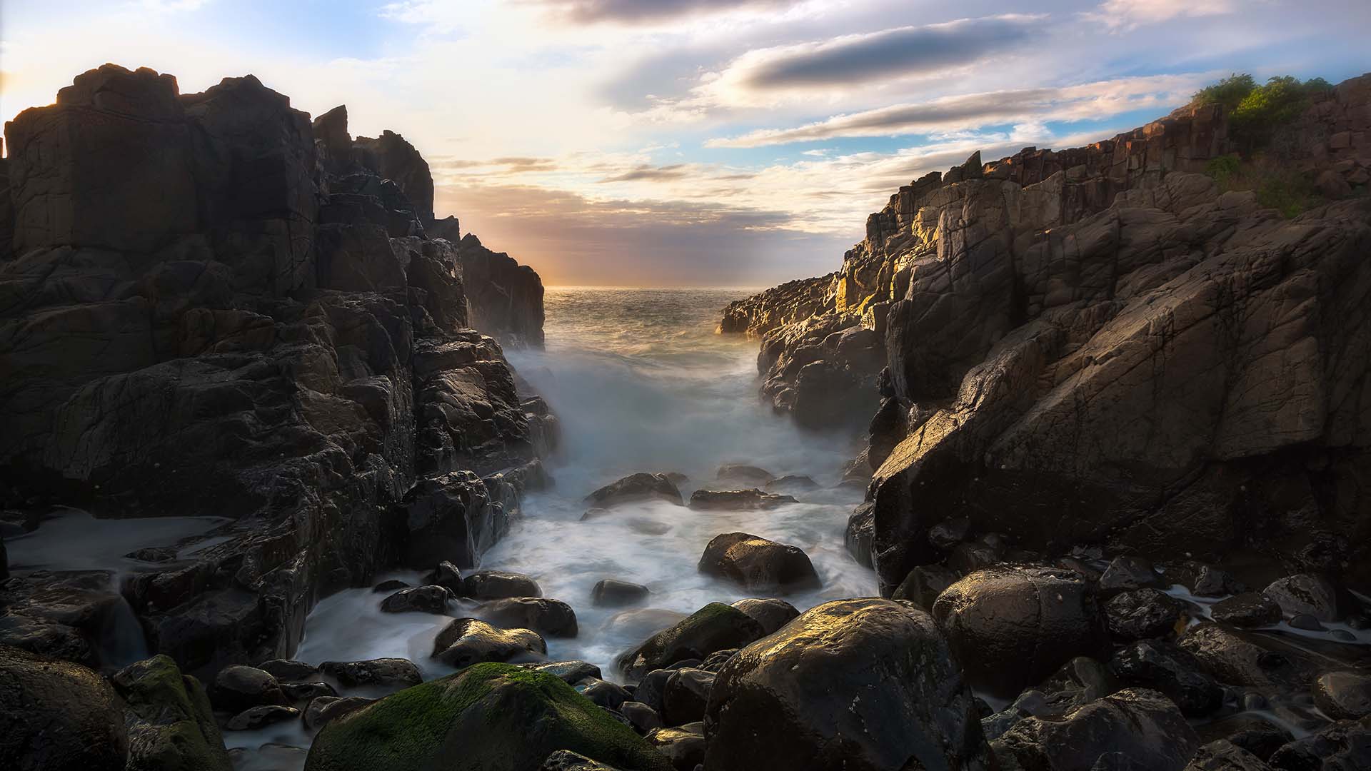 凯马Bombo Headland,新南威尔士州,澳大利亚 (© Attakorn Bk/Getty Images) - 2016/06/14 凯马Bombo Headland,新南威尔士州,澳大利亚 (© Attakorn Bk/Getty Images) - 2016/06/14