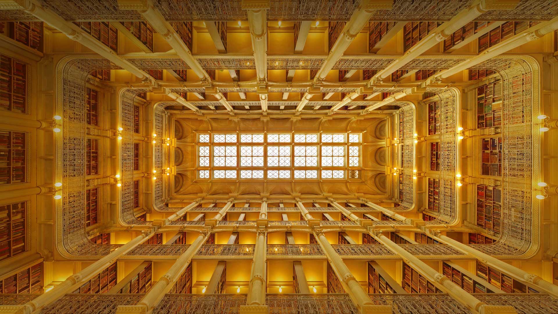乔治皮博迪图书馆,美国马里兰州巴尔的摩市 (© Matthew Petroff/500px) - 2017/09/08 乔治皮博迪图书馆,美国马里兰州巴尔的摩市 (© Matthew Petroff/500px) - 2017/09/08