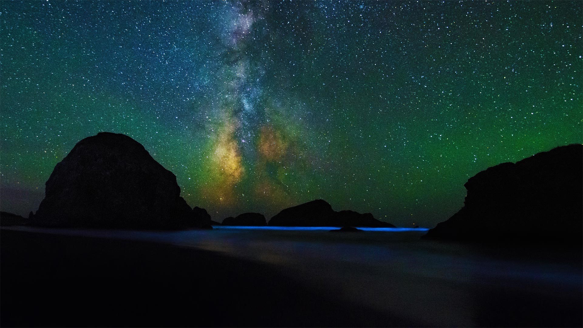 俄勒冈,塞巴斯蒂安州立公园的景观走道,满天繁星,海水闪烁(© David Pasillas/500px) - 2017/09/14 俄勒冈,塞巴斯蒂安州立公园的景观走道,满天繁星,海水闪烁(© David Pasillas/500px) - 2017/09/14