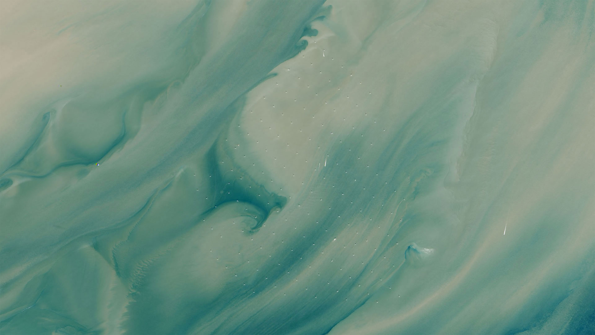 泰晤士河河口和伦敦阵列风力发电厂,英格兰 (© NASA) - 2017/09/15 泰晤士河河口和伦敦阵列风力发电厂,英格兰 (© NASA) - 2017/09/15