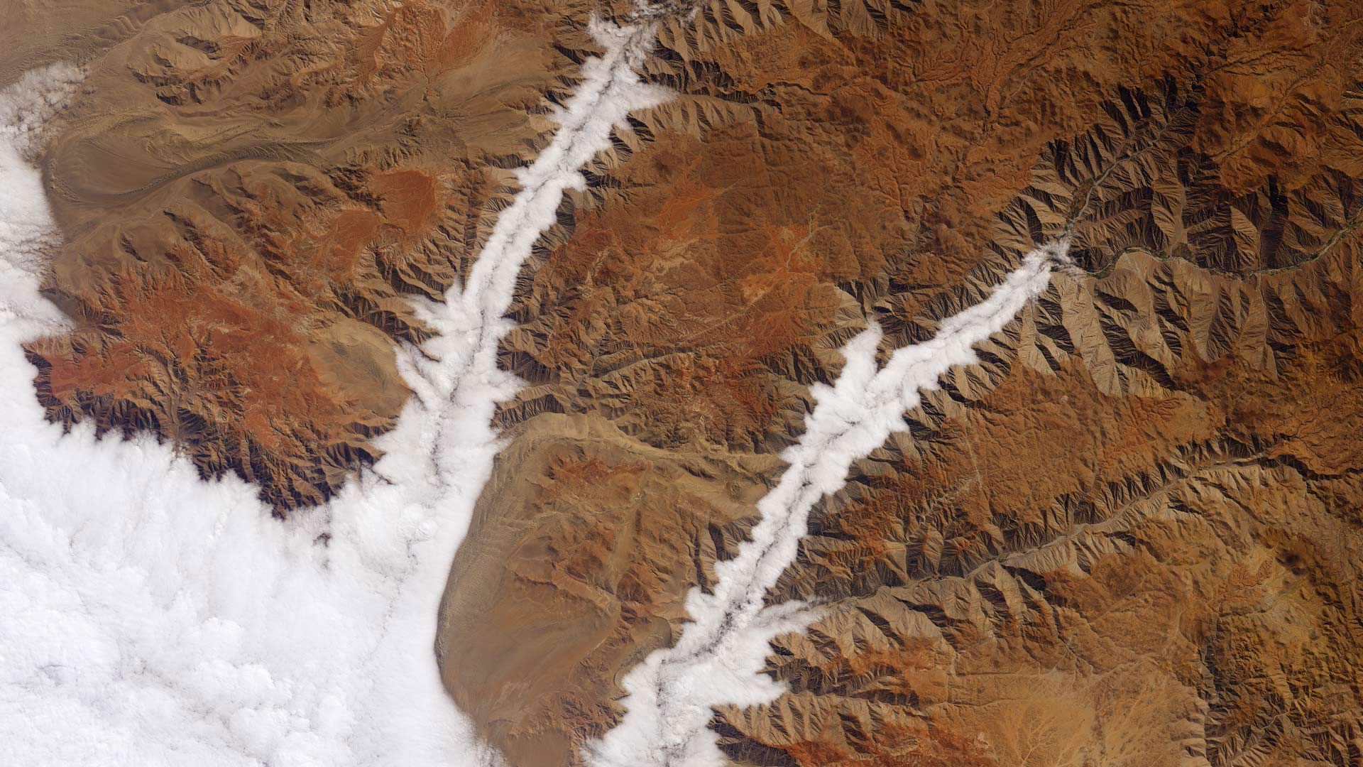 【今日世界气象日】秘鲁太平洋沿岸Yauca和Acarí河上空的云层 (© Joshua Stevens/NASA) - 2018/03/23 【今日世界气象日】秘鲁太平洋沿岸Yauca和Acarí河上空的云层 (© Joshua Stevens/NASA) - 2018/03/23
