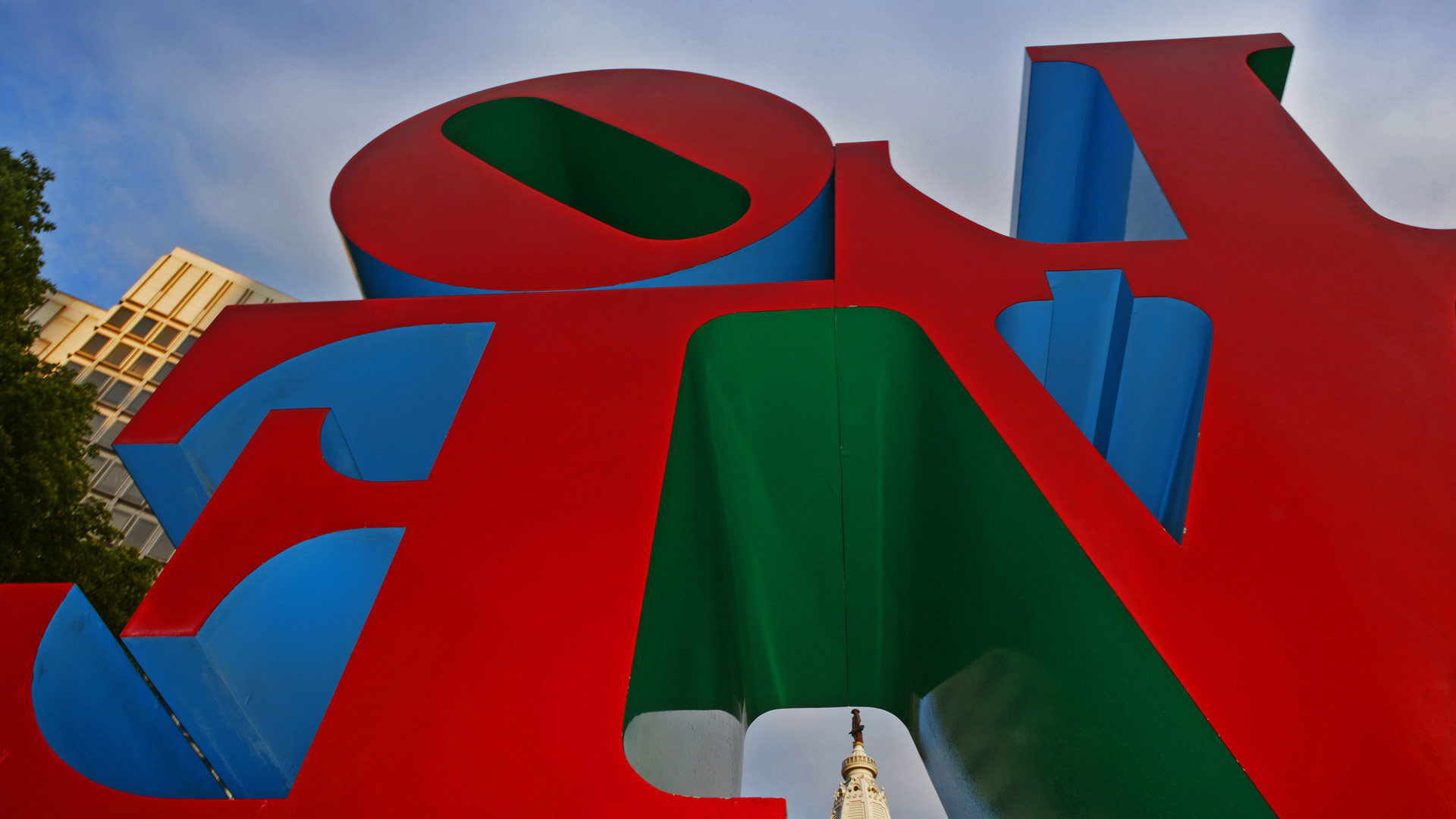 费城爱心公园内的罗伯特·印第安纳的雕塑‘Love' (© Franz Marc Frei/Getty Images) - 2018/08/05 费城爱心公园内的罗伯特·印第安纳的雕塑‘Love' (© Franz Marc Frei/Getty Images) - 2018/08/05