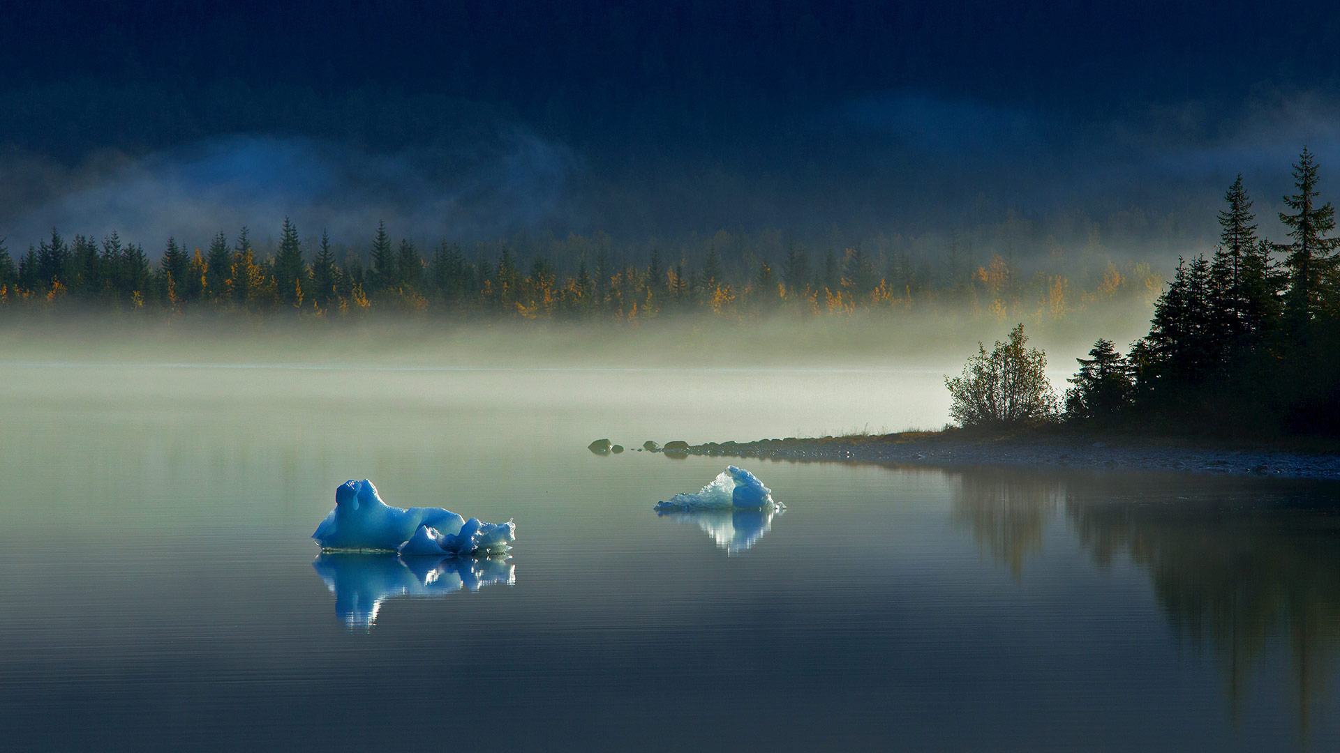门登霍尔湖上的冰山,美国阿拉斯加州 (© John Hyde/age fotostock) - 2018/10/18 门登霍尔湖上的冰山,美国阿拉斯加州 (© John Hyde/age fotostock) - 2018/10/18