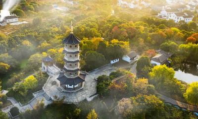 暑气渐消，金秋已至&nbsp;&nbsp;|&nbsp;&nbsp;在处暑时节的村庄田野与寺庙佛塔，江阴市，江苏省，中国 (&copy; jia yu/Getty Images) - 2026/08/23