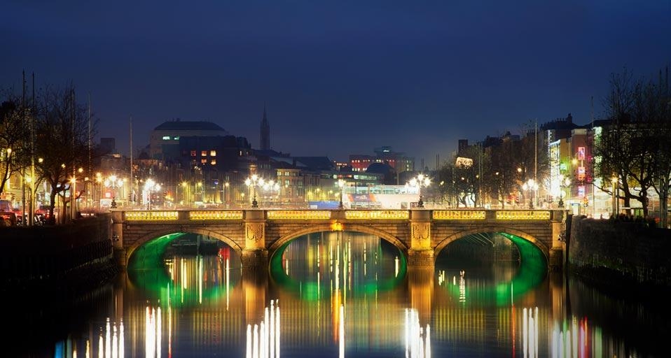 https://bing.ee123.net/img/rand?artid=146120715